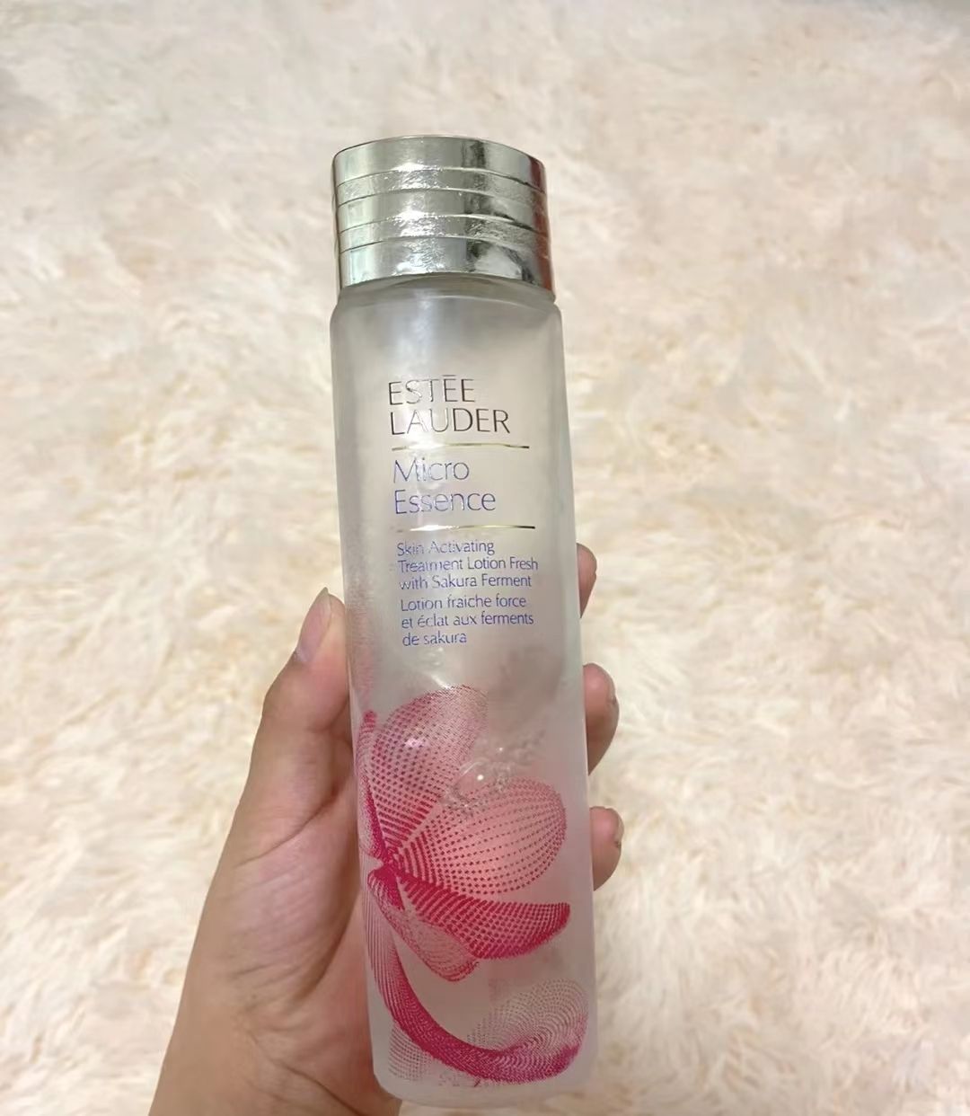 精华水推荐平价学生没有广告大牌,含植物萃取成分最多的大牌精华