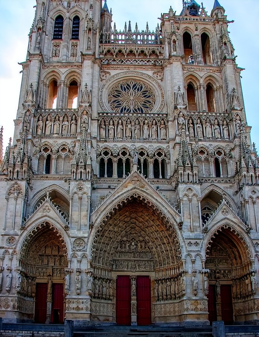 欧洲中世纪哥特式教堂,哥特式建筑探索