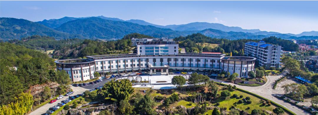 武夷山高尔夫球比赛,武夷山太伟高尔夫球会