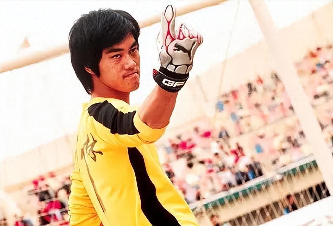 周星驰的少林足球有多么经典,周星驰和吴孟达经典少林足球