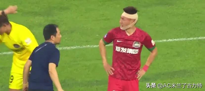 曝河南队中后卫杨帅转会蓉城失败,杨帅发文告别河南队