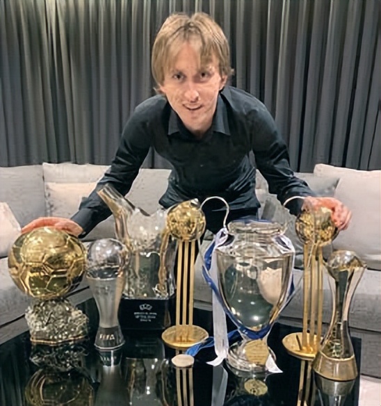 世界杯魔笛绝唱视频,37岁魔笛退役了吗