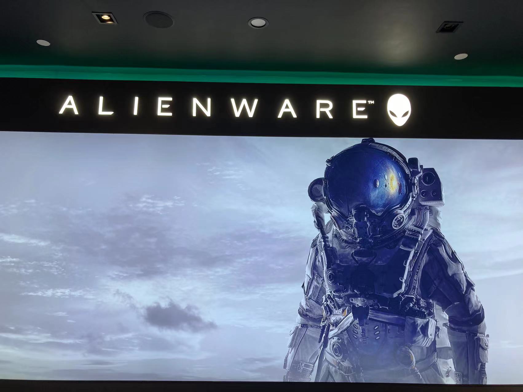 alienware旗舰店,上海外星人电脑实体专卖总店