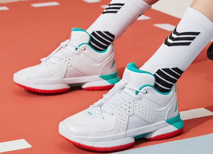 鞋子一般用什么商标最好,运动鞋商标识别