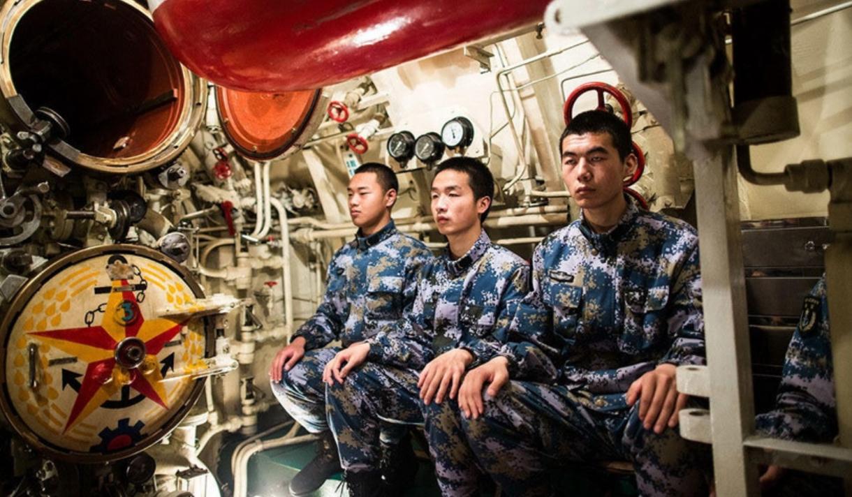 潜艇兵是怎样工作和生活的,潜艇兵的悲惨生活