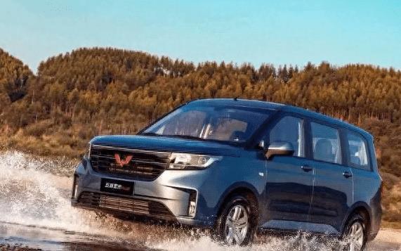 五菱宏光销量下滑,五菱宏光销量下滑多少