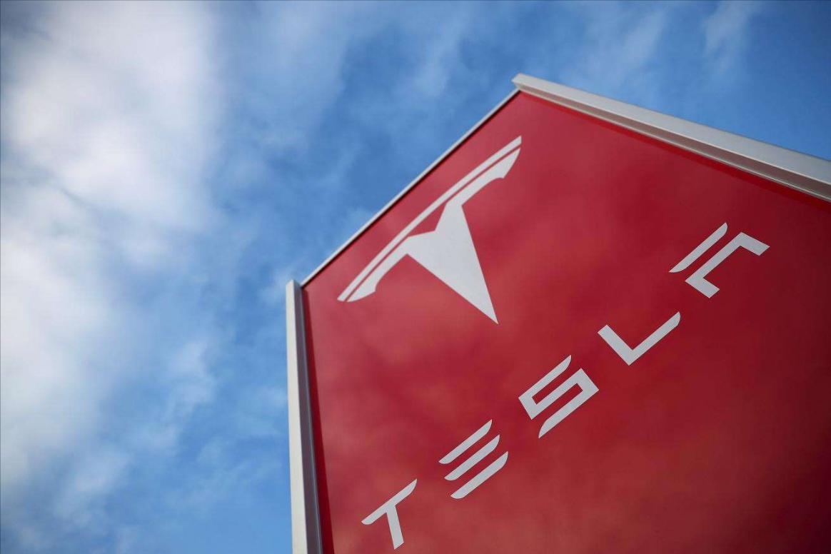 一年卖1亿双的鞋子,一年卖出600多万双鞋