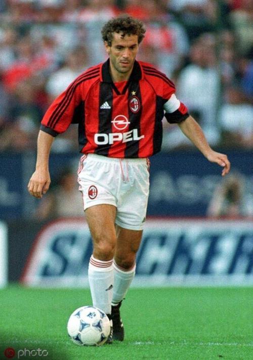 1999年意甲七强阵容,意甲史上100大中场