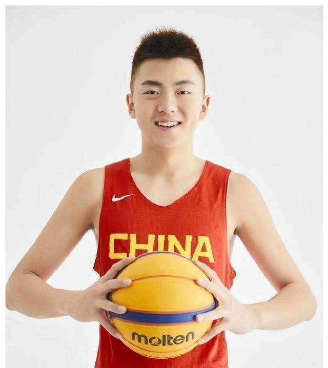 周琦杨鸣郭士强,杨鸣评郭艾伦复出辽篮