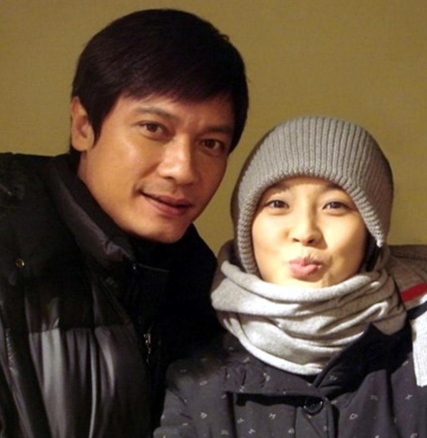 被流言困扰的罗嘉良:再婚娶二婚演员苏岩为妻,60岁生活幸福美满