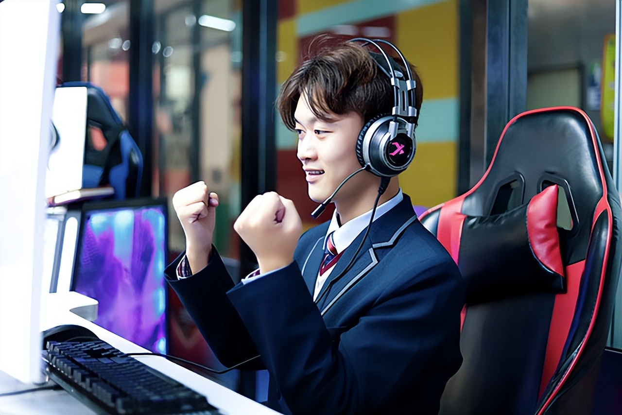 济南新华电竞学校真实情况,济南电竞学校学费多少