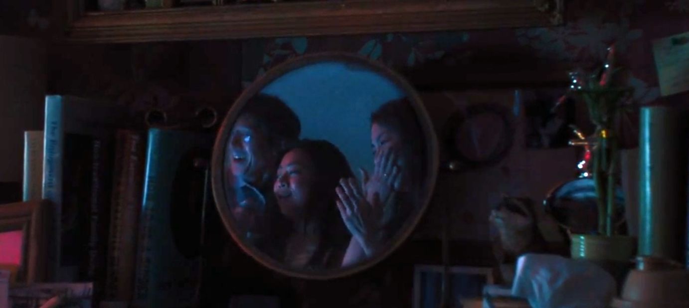 瞬息全宇宙——美国亚裔版的你好，李焕英