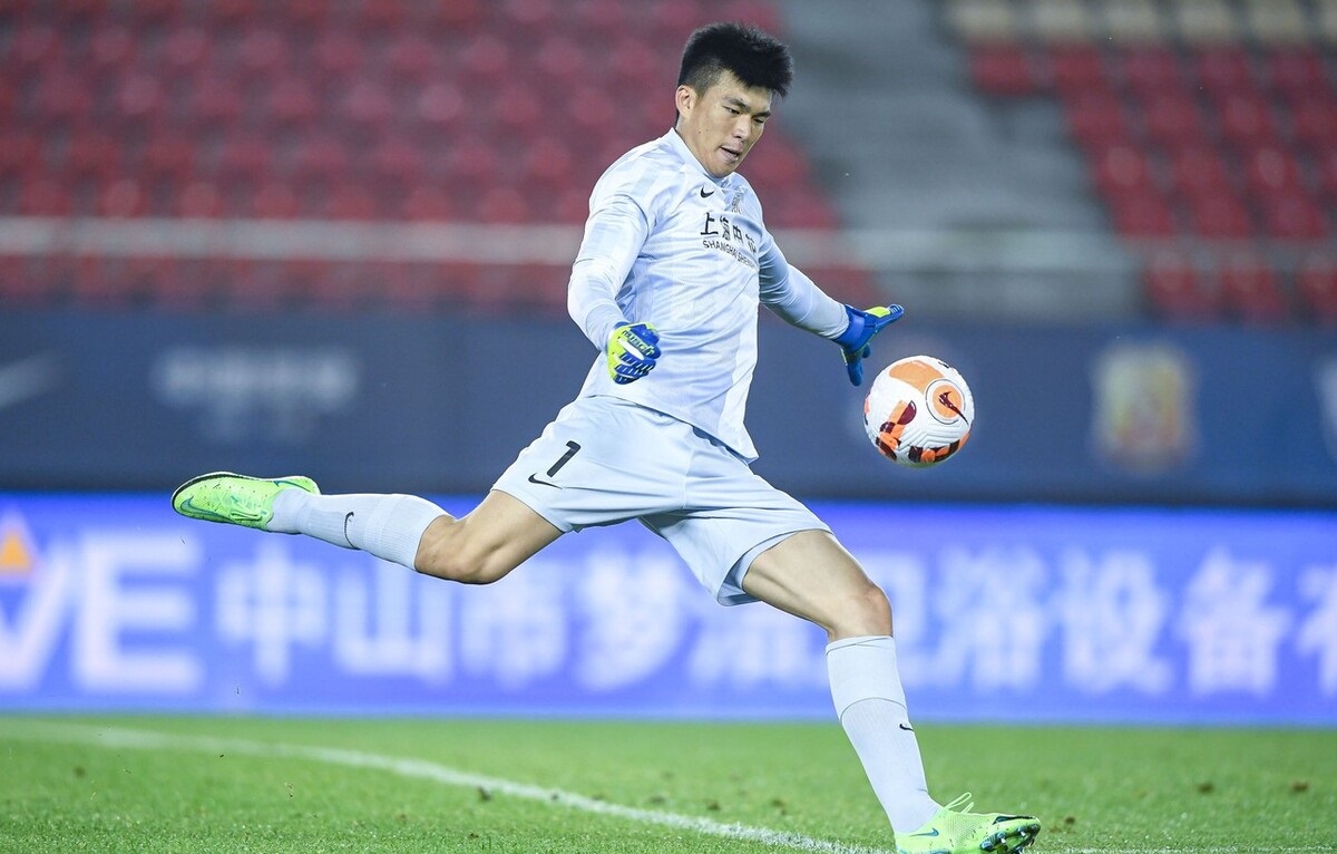 曾诚申花首秀缺点,曾诚申花vs恒大