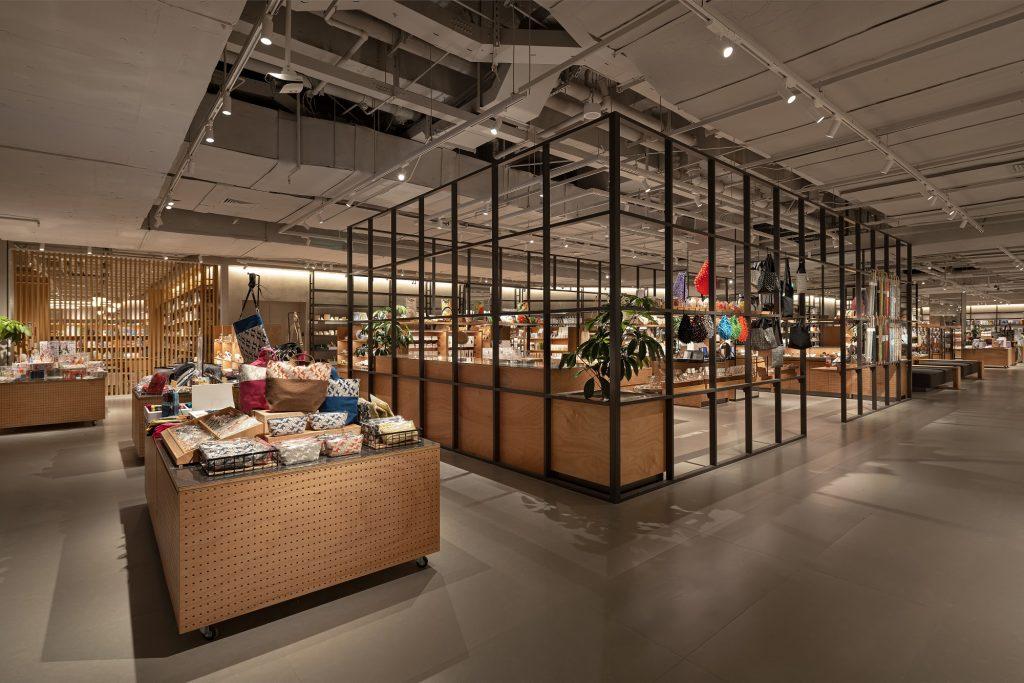 日本茑屋书店经营之道,最美书店电商冲击下日本茑屋书店