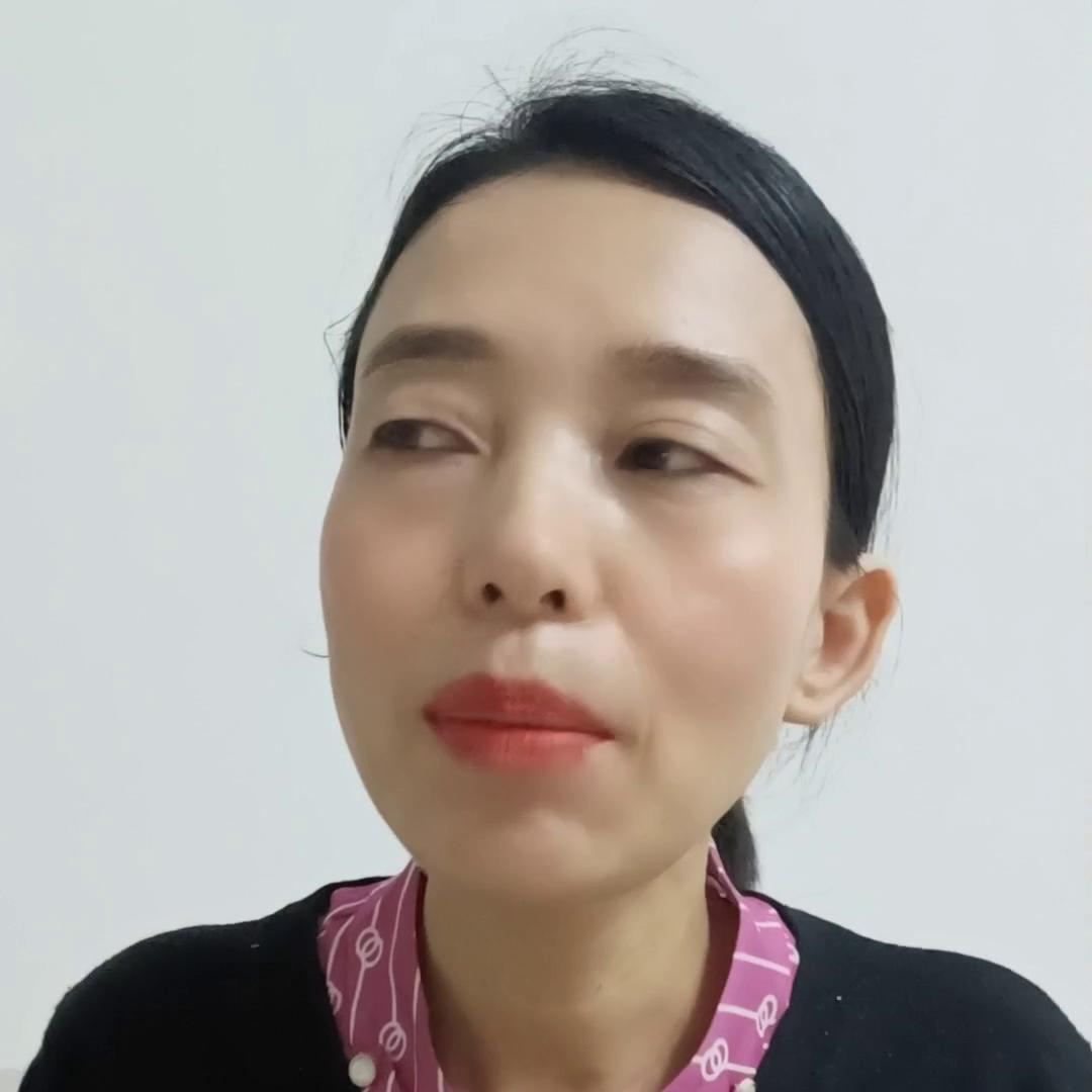 赚钱的技巧说穿了就是赚钱的点子,不要谈理想谈钱赚钱才是硬道理