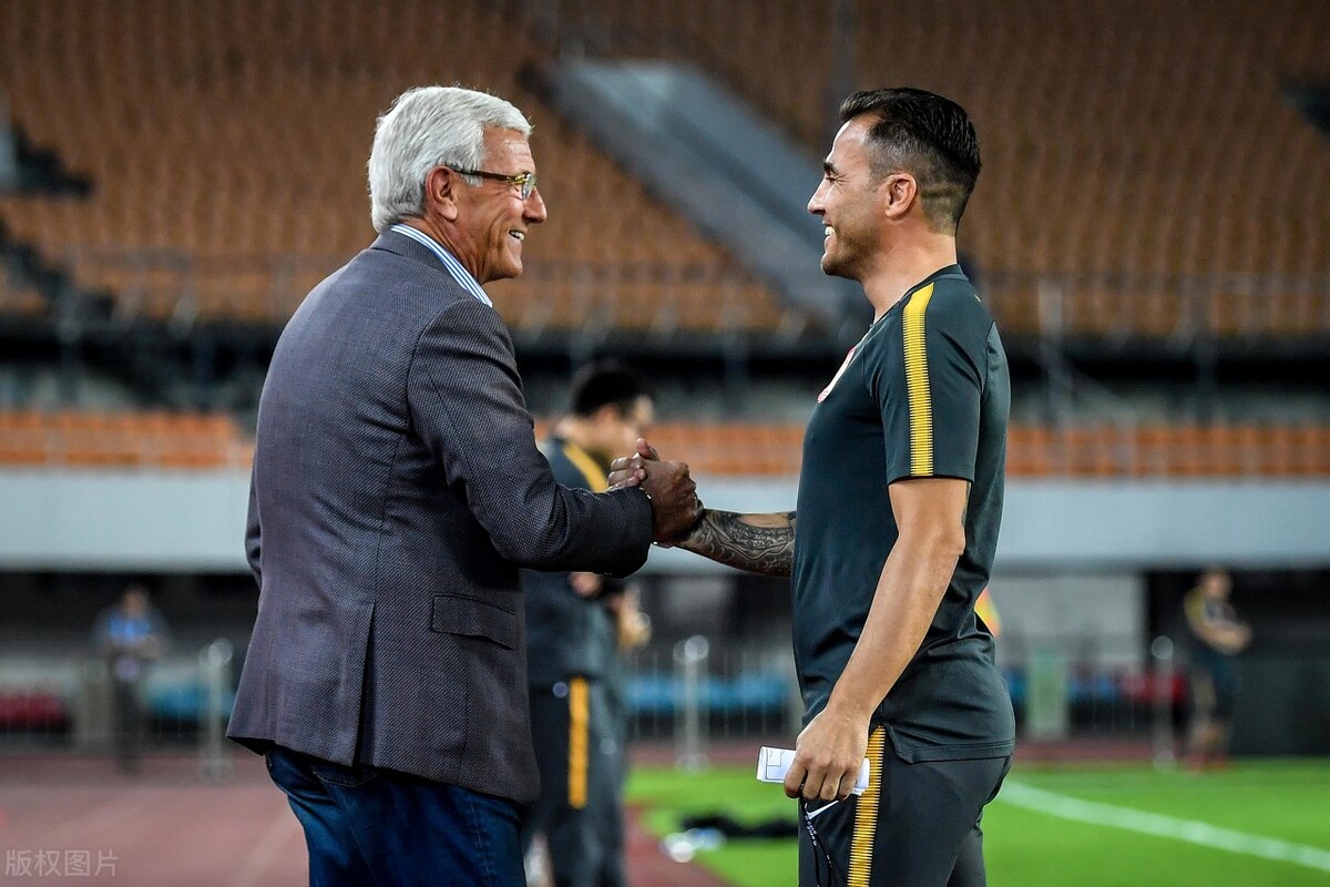 网曝国足换帅进入倒计时,官宣中超主帅下课