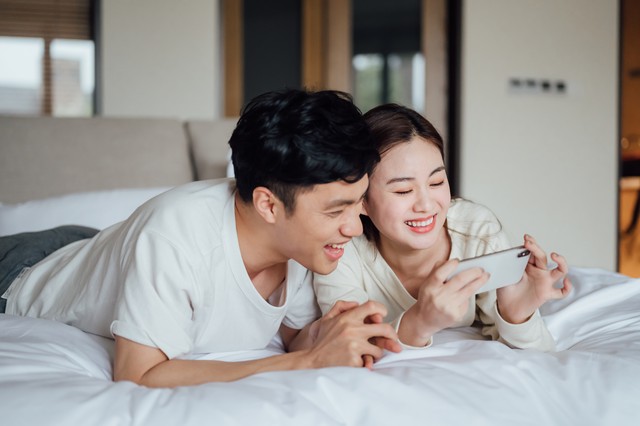 家里的避孕套男女由谁来买，我一个女人总觉得不好意思去买