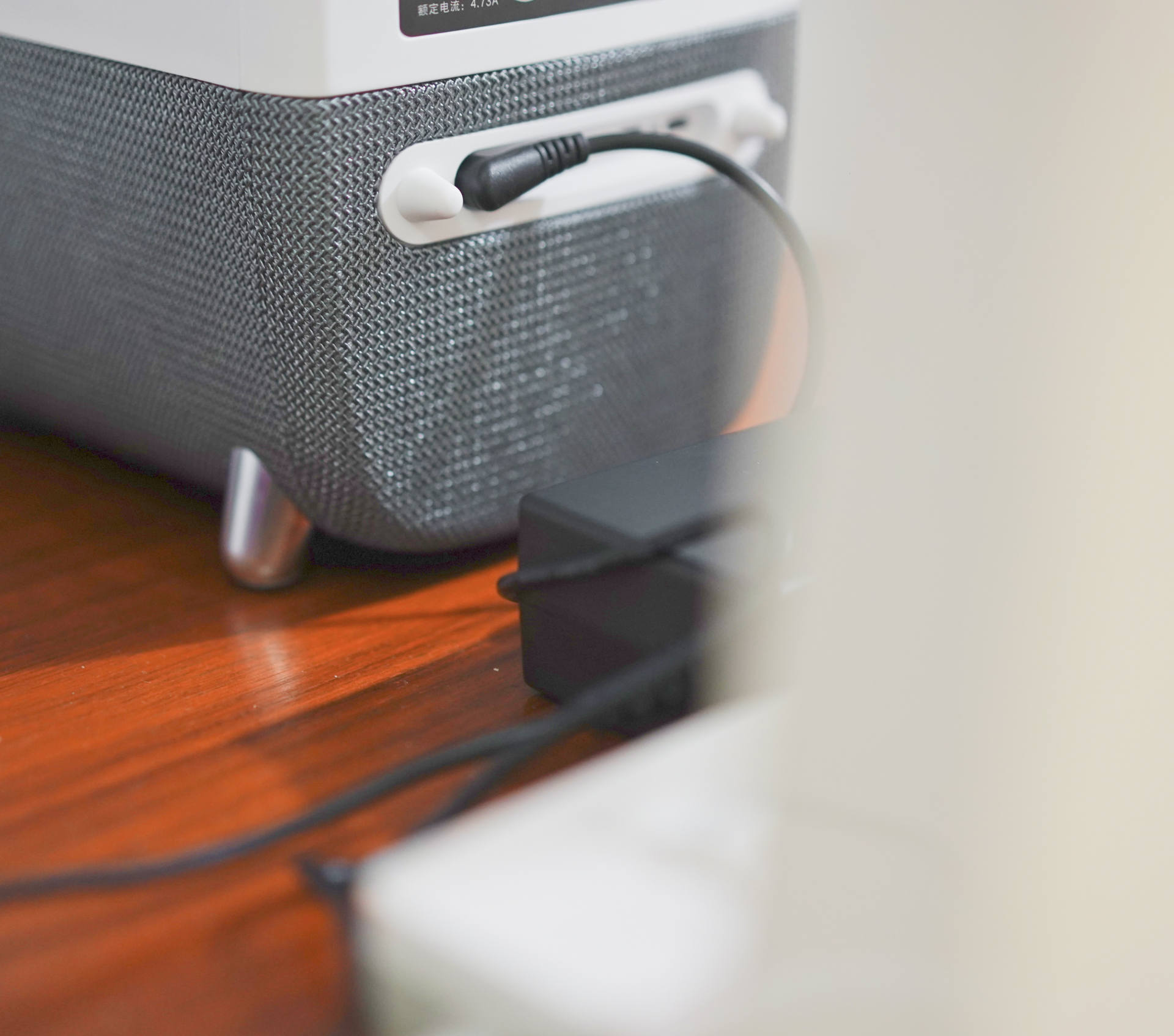 泰捷weboxt1投影200寸效果,泰捷weboxt1和小明投影对比