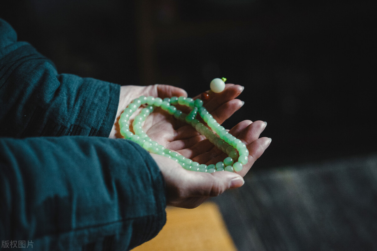 翡翠行业陷阱大揭秘 (揭秘珠宝翡翠行业内幕)