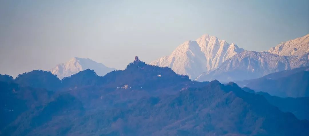 都江堰为什么值得我们纪念,震撼人心的都江堰