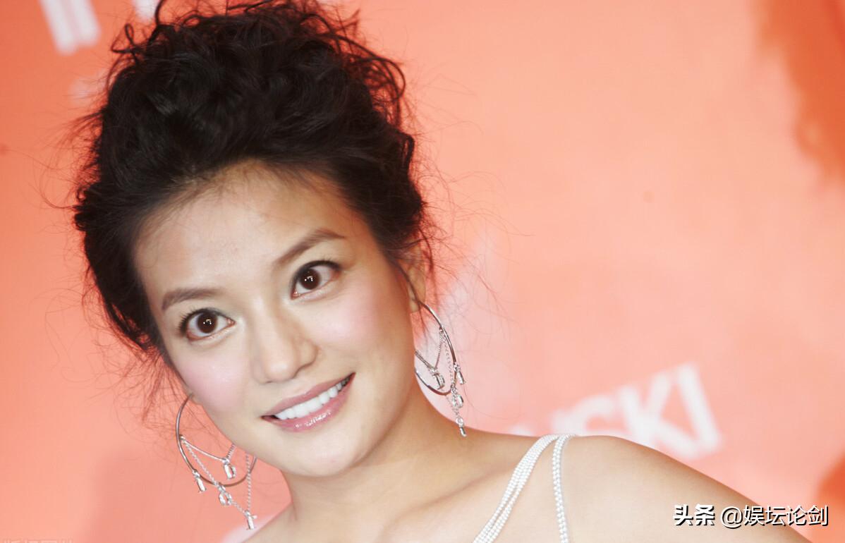 从赵薇到周迅到杨幂,当年演小燕子的赵薇近况如何