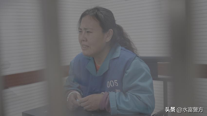 抱着“师父”画像不许人碰，大肆为境外“师父”敛财……他们，为何如此疯迷？