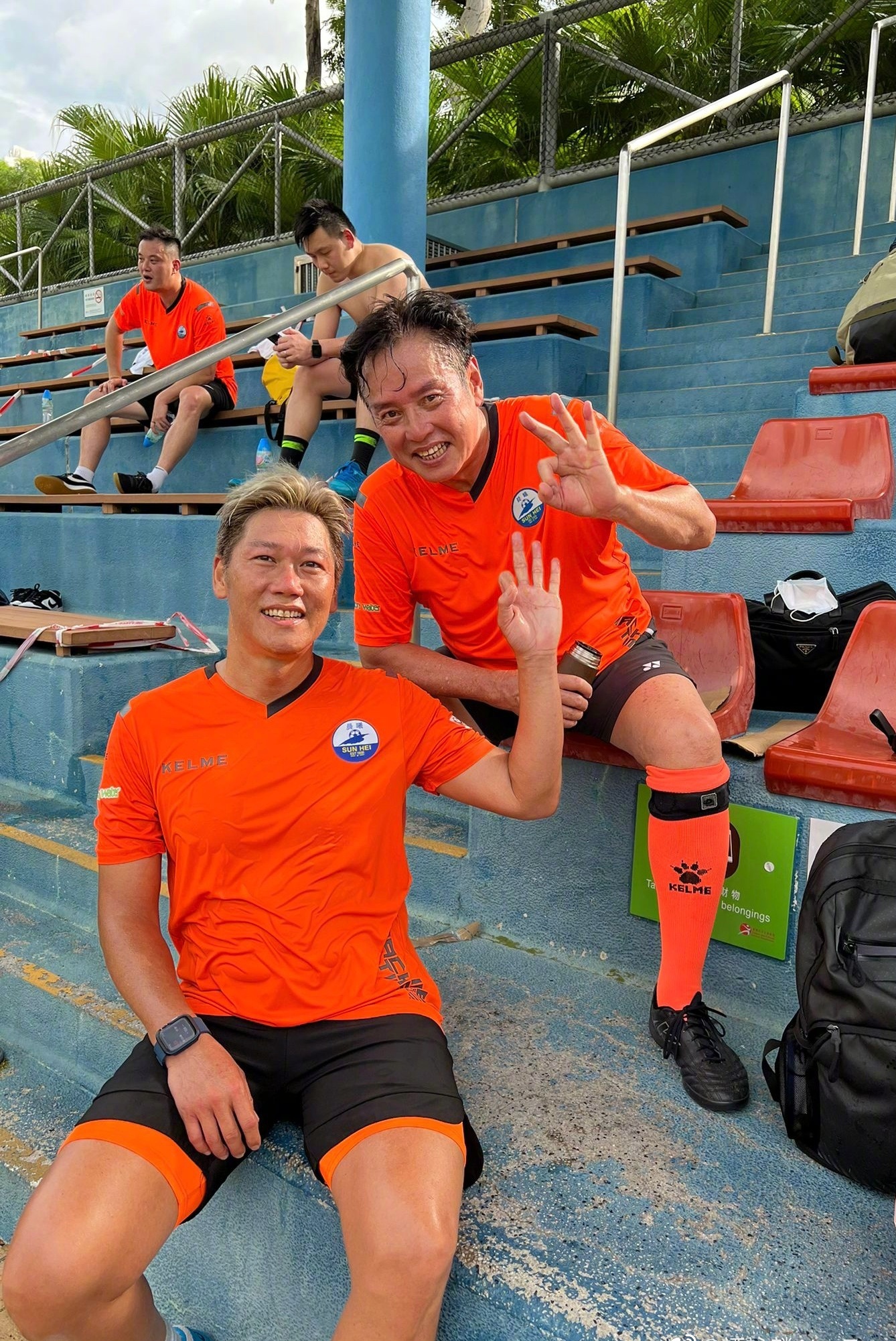 谭咏麟最近踢足球,谭咏麟踢足球是不是很厉害