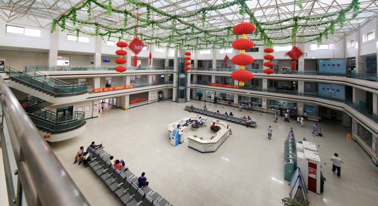 雷锋精神传承与青年志愿服务风采,医院传承雷锋精神致敬先锋模范