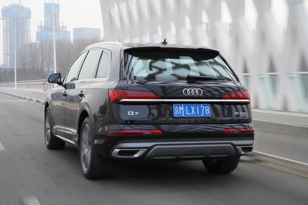 新款奥迪q7和老款比较,老款奥迪q7vs老款奥迪q5