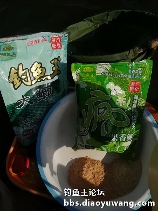 疯杀果香鲫，连竿上大翘