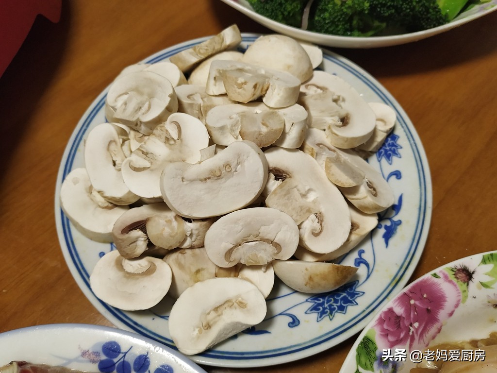 在家用涮烤一体锅,吃喝玩乐涮烤锅一体锅