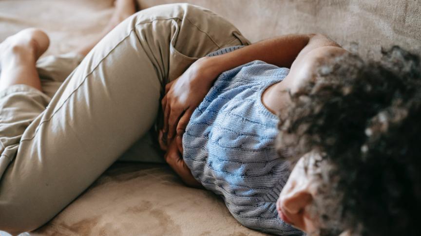 肚子胀气有什么办法不让它胀气,肚子胀气不是什么大病吧