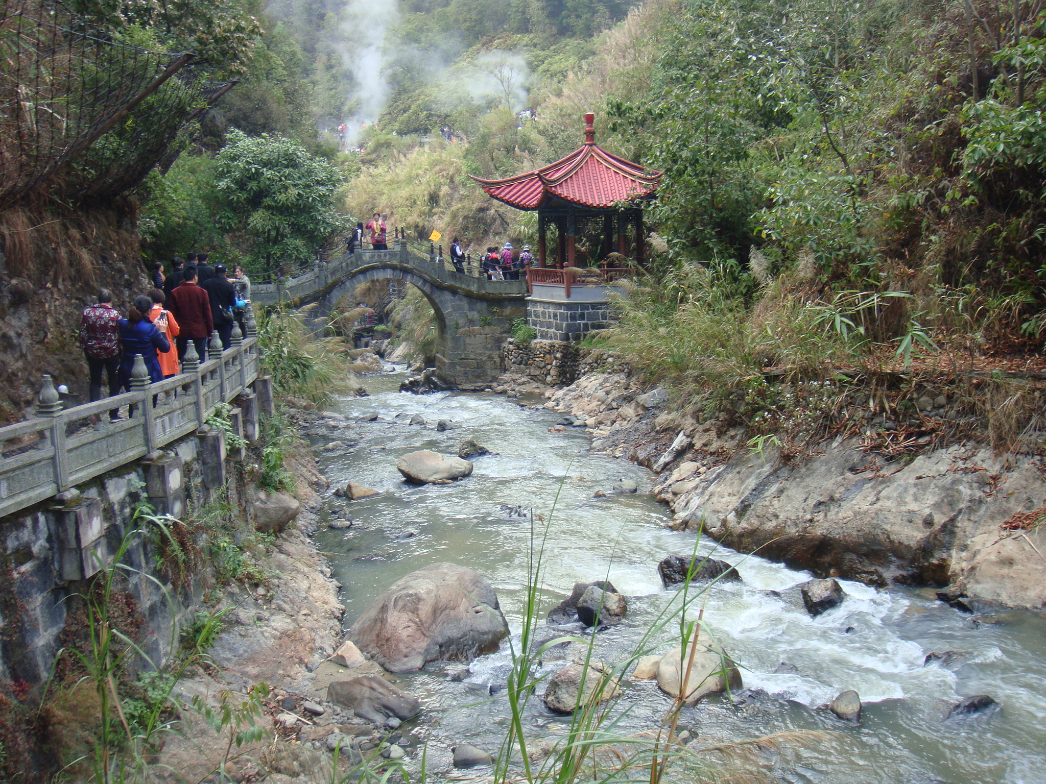 记录云南腾冲热海快乐之旅,云南腾冲热海大滚锅奇观