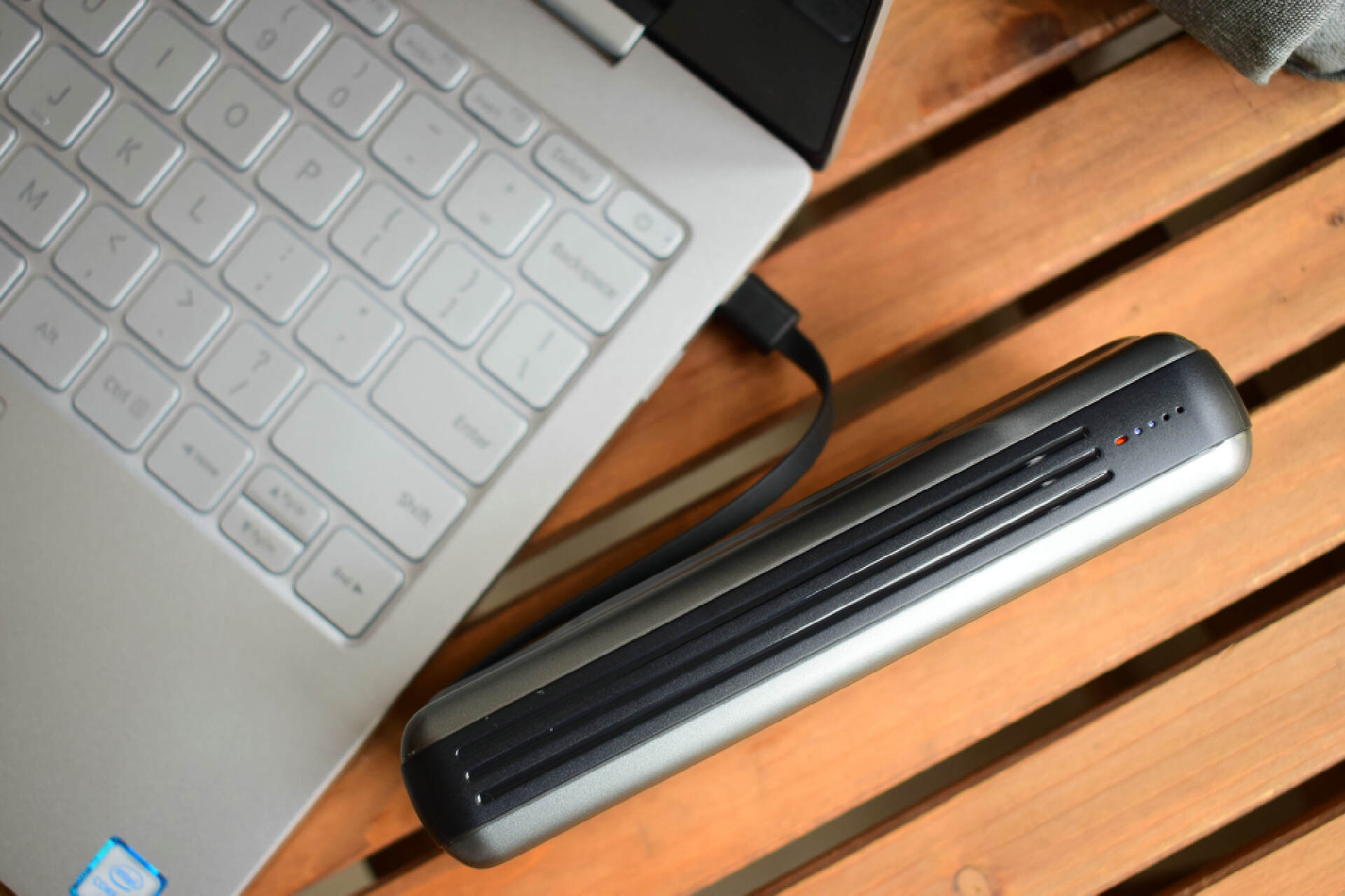 羽博充电宝10000评测,羽博66w快充线评测