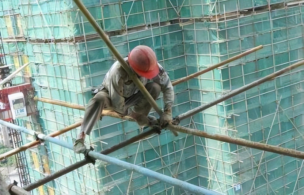 工地上架子工多少钱一个平方,工地上架子工工资多少