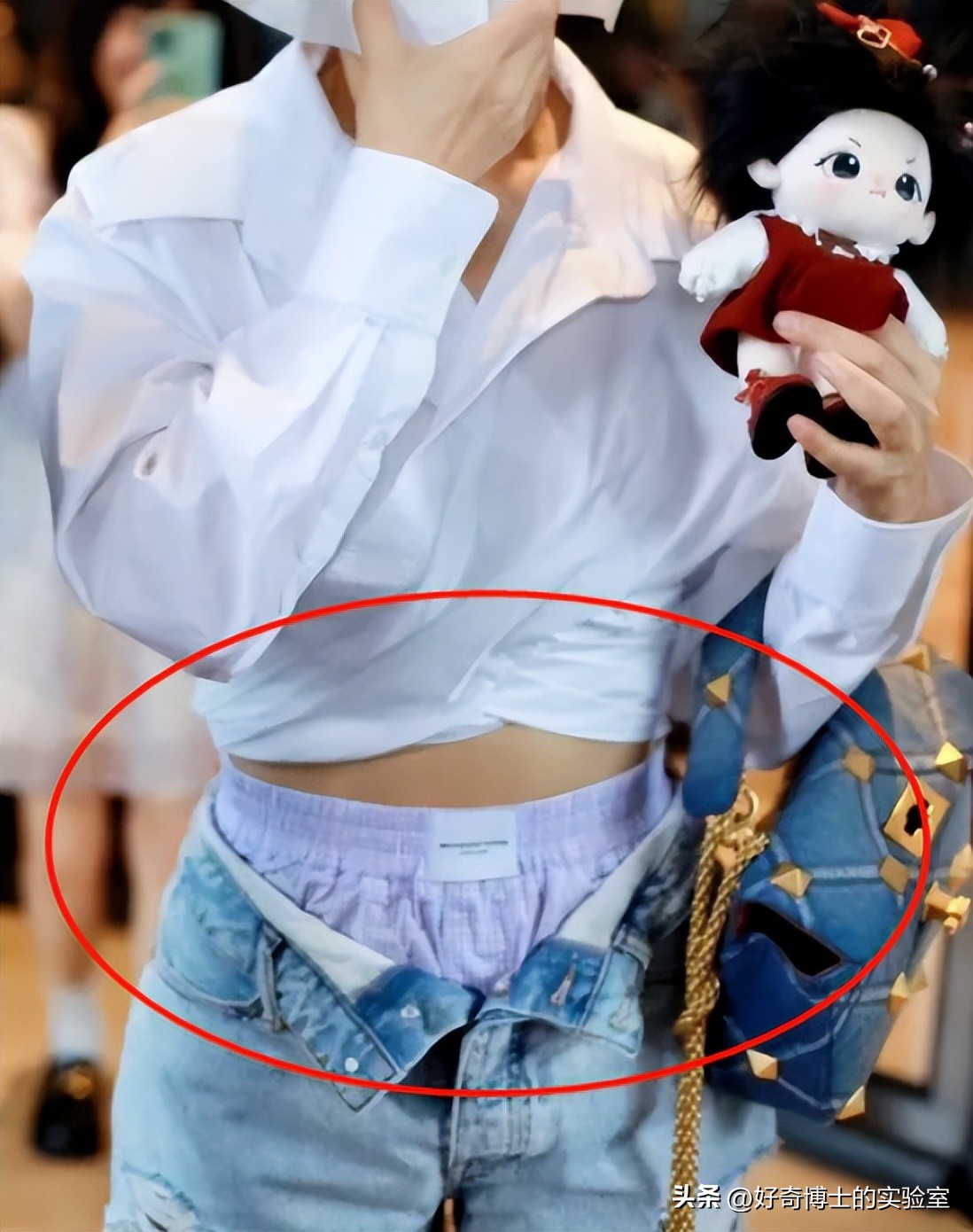 女生穿低腰裤应该注意什么,为什么穿低腰裤不会有小肚子