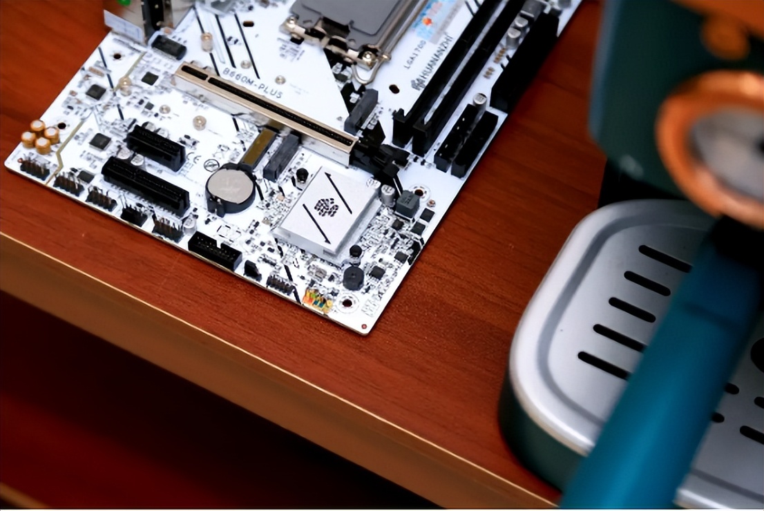 b660plus娴嬭瘎,b660plus璇勬祴