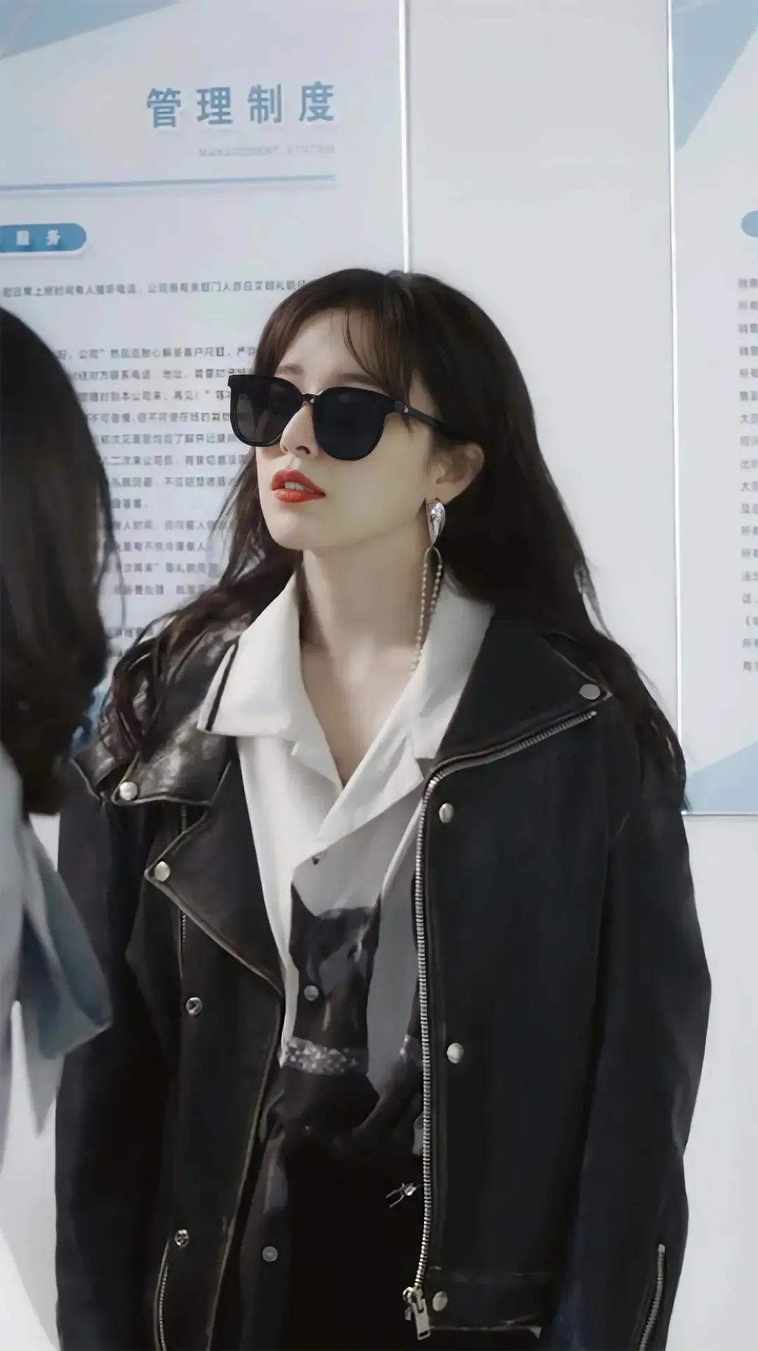 阚清子倪虹洁突如其来的假期,阚清子倪虹洁发布会