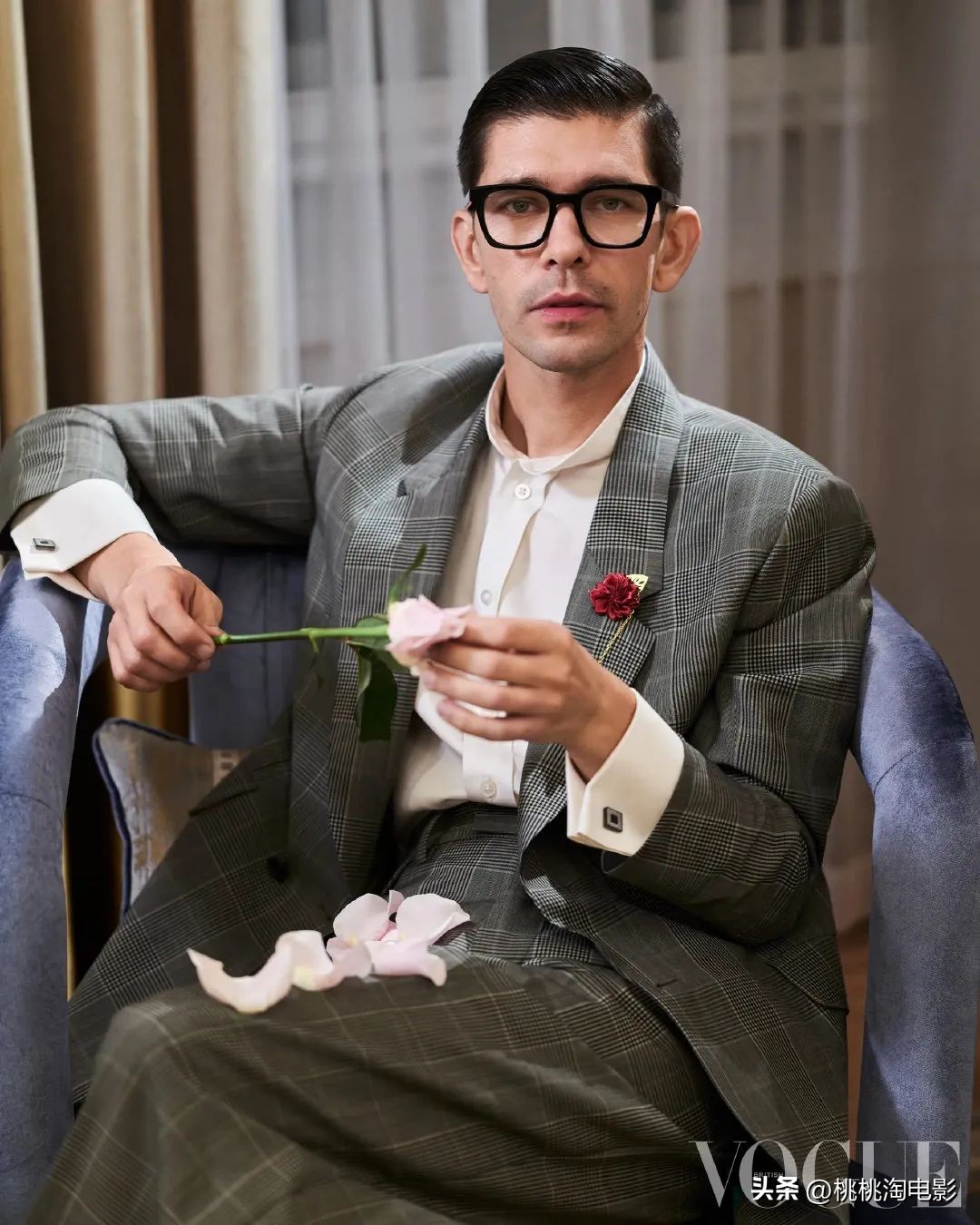 30位好莱坞颁奖季红人《VOGUE》“团建”，面对镜头随性自然