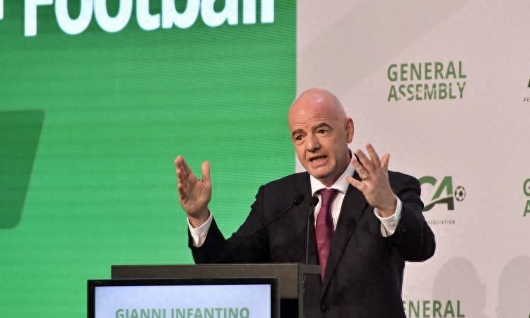 足球团结旗帜,足球团结精神的句子