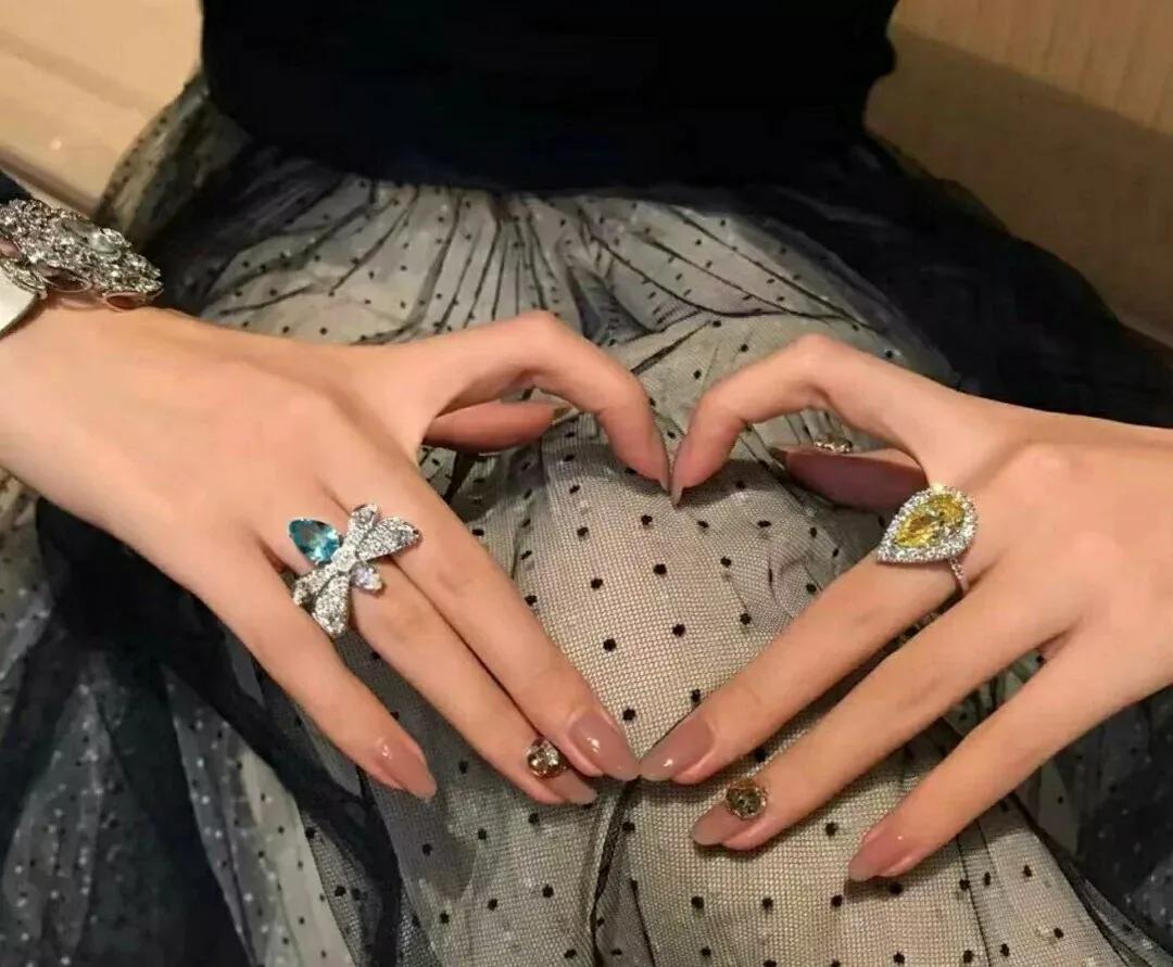 美甲的第一步认识美甲,美甲必备哪些美甲技巧