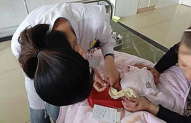 缅甸姑娘嫁中国湖北,缅甸女孩嫁中国小伙生下双胞胎