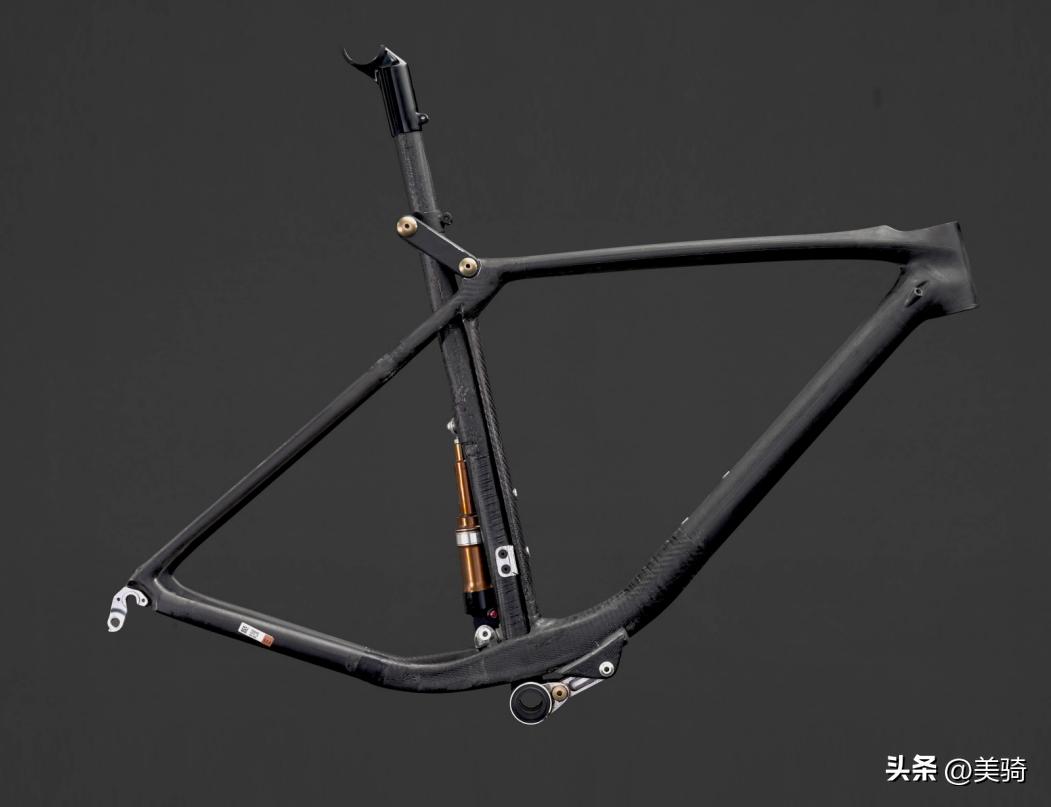 快乐重型“瓜”闪电全新DivergeSTR全地形公路车评测