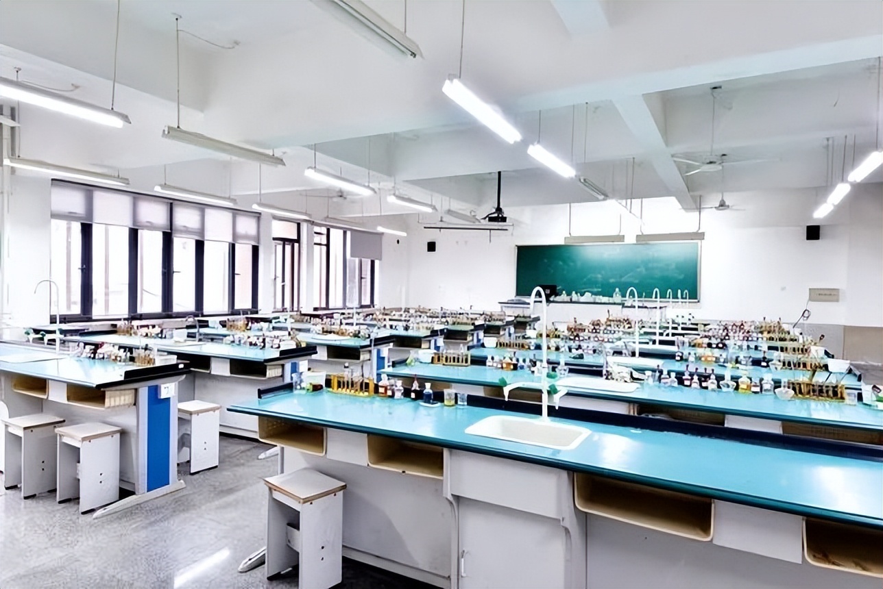 初中成绩排名稳定,中考降分的民办学校