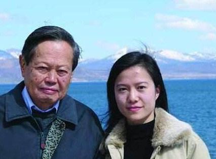 杨振宁教授和翁帆生活照,关于杨振宁教授与翁帆是否有孩子
