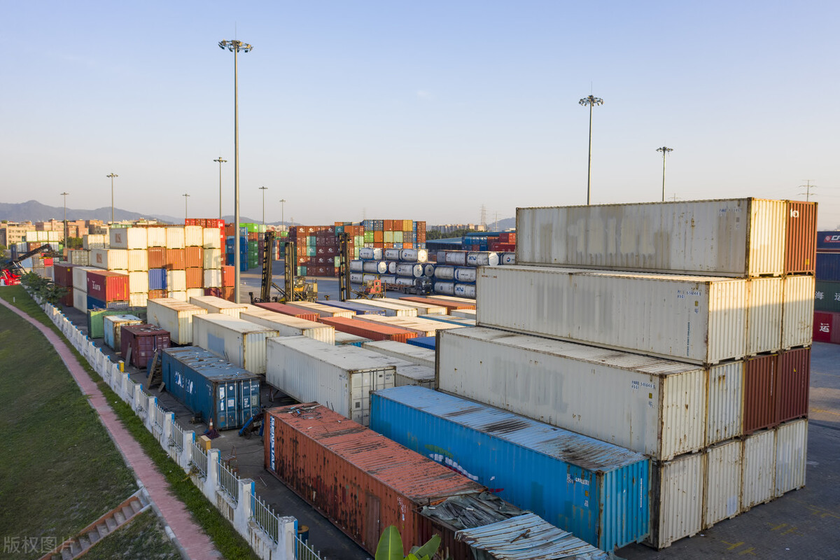 冰火两重天！油轮运费最高涨800倍，集装箱运价大降，咋了