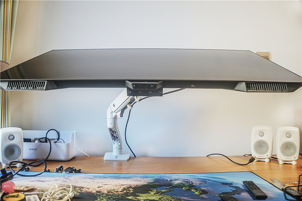 48英寸巨屏OLED电脑显示器——华硕巨擎48OLED入手4个月体验