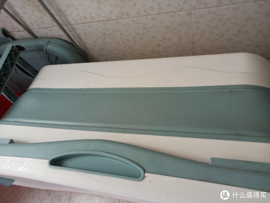 可以用84消毒液清洗浴缸吗,84消毒液怎么洗白浴缸