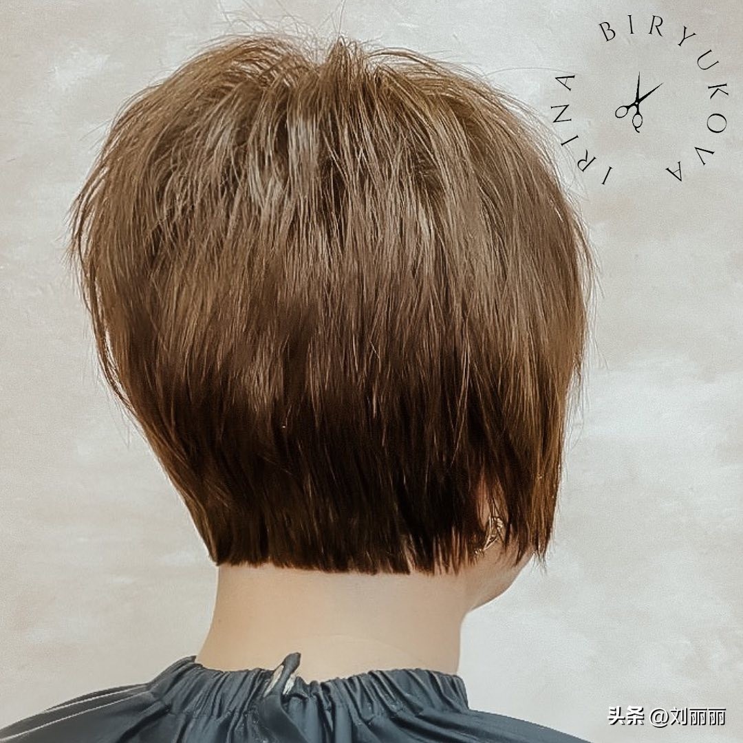 最流行的女士超酷短发,锁骨短发的新年百变造型