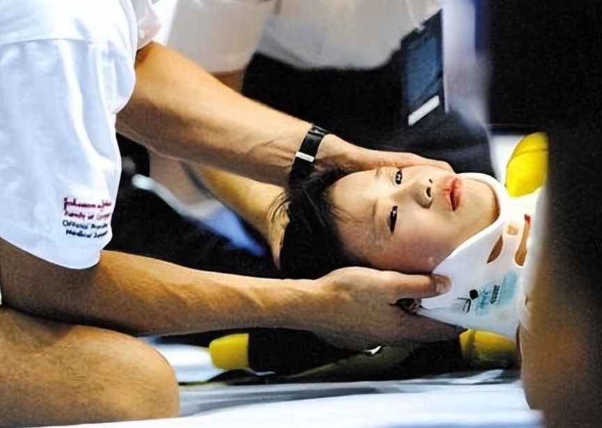 运动员桑兰高位截瘫还能生孩子,体操运动员桑兰结婚没有